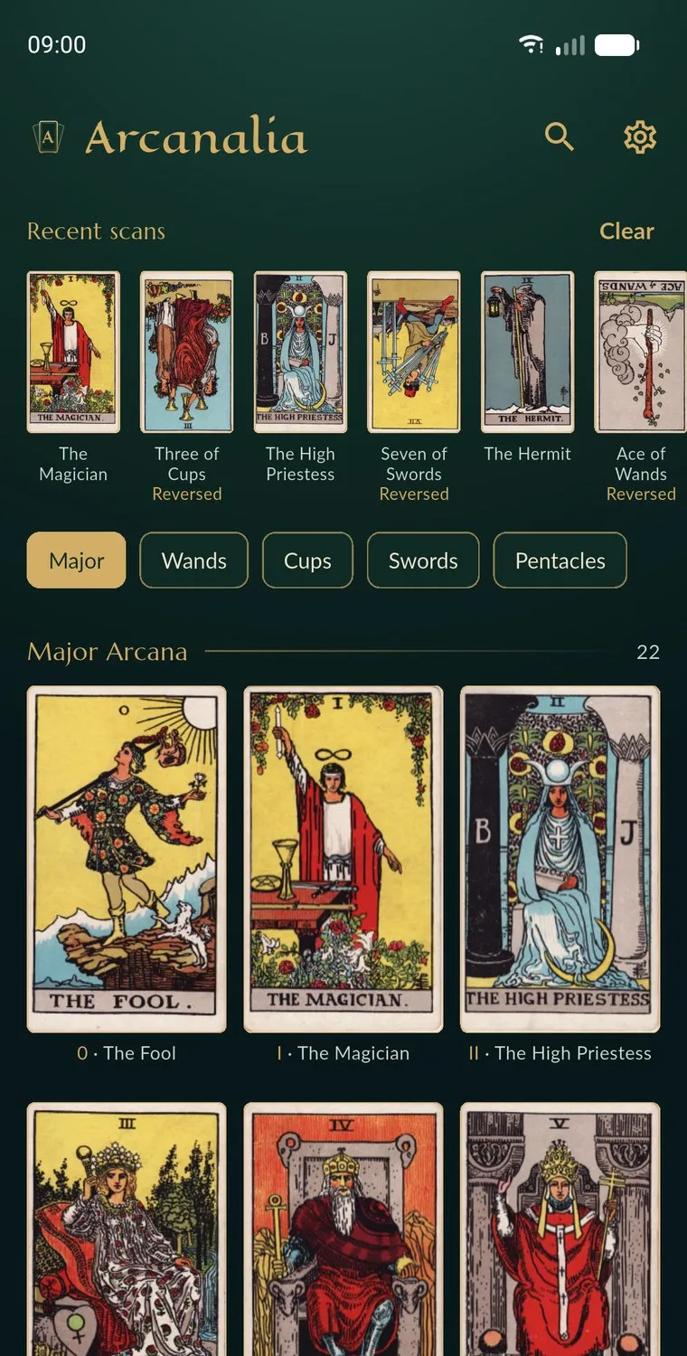 The home screen's recent scans above the Major Arcana